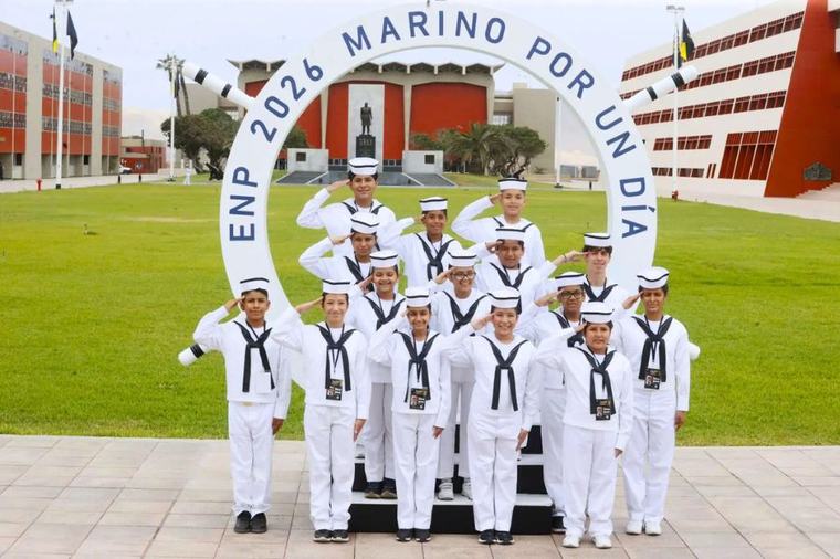 “Sé Marino por un Día”: niños conocen de cerca la vida y formación naval