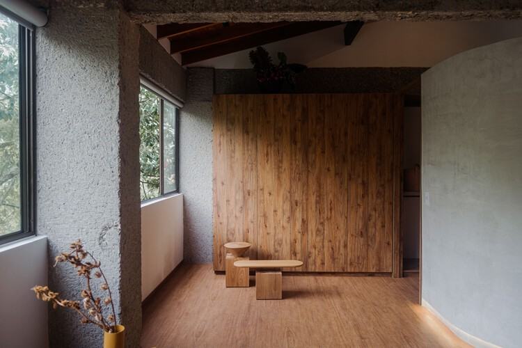 Yarumos Apartment / Trópico Arquitectura