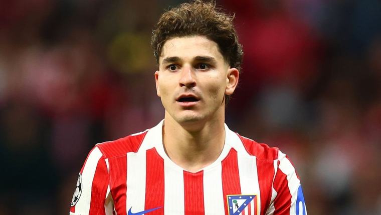 La polémica quedó atrás: Julián Álvarez reapareció en dolorosa derrota del Atlético Madrid