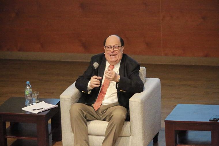 Ética investigará a Julián Pérez Mallqui, Julio Velarde recibe Premio Legado Perú y alertan riesgo por El Niño en Lima