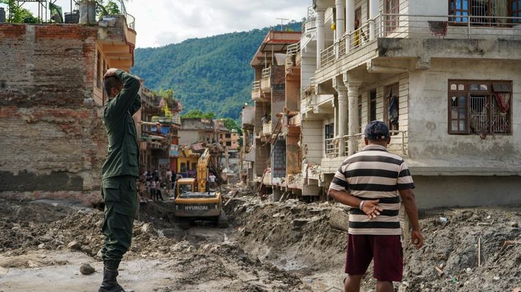 Los desaparecidos en Nepal superan los 5 000 después de más de una semana de la riada
