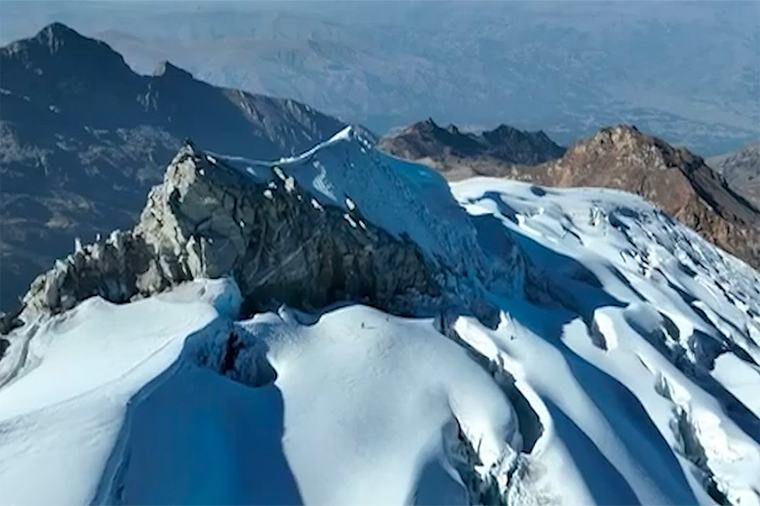 Huaraz: nuevas fisuras en nevado Vallunaraju podrían afectar a población