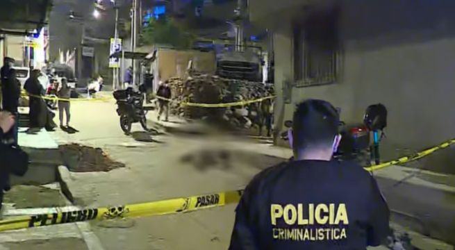 Dos jóvenes son asesinados a balazos mientras bebían alcohol en la calle en SJL