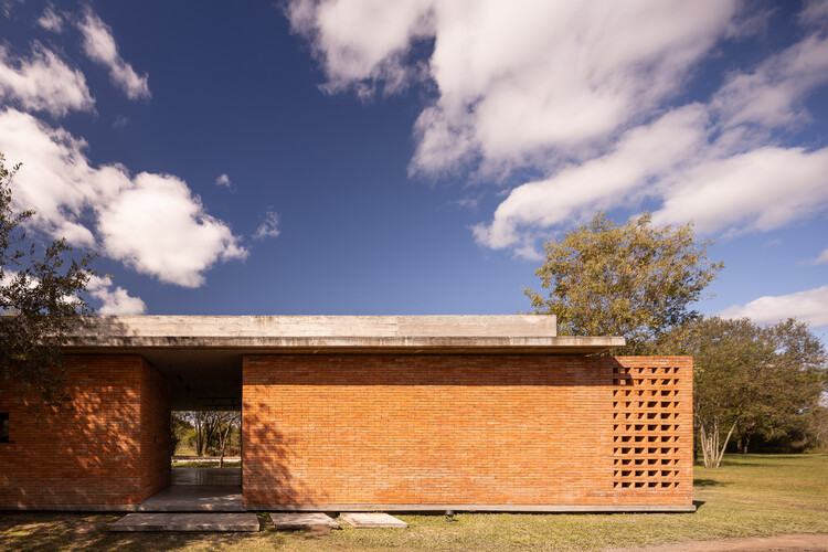 Perichón House / ODB Arquitectos