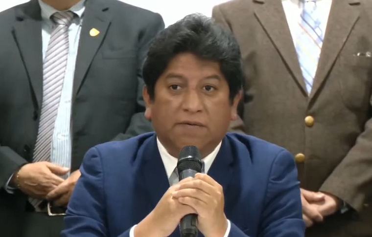 Diputada presenta denuncia constitucional contra defensor del Pueblo y pide su destitución e inhabilitación