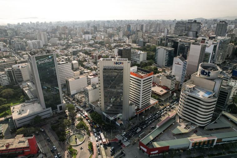 Se mantiene optimismo en empresas del Perú, pero pierden algo de fuerza en agosto