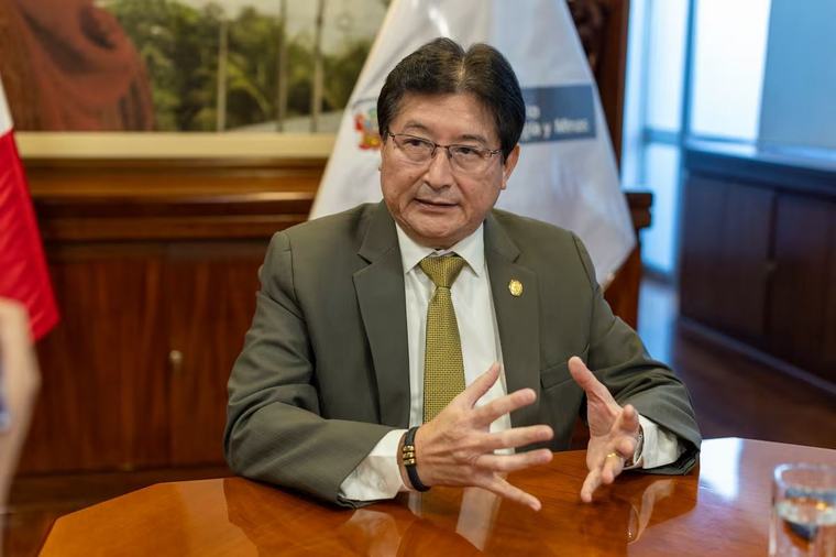 Editorial de Gestión: Reinfo sin fin