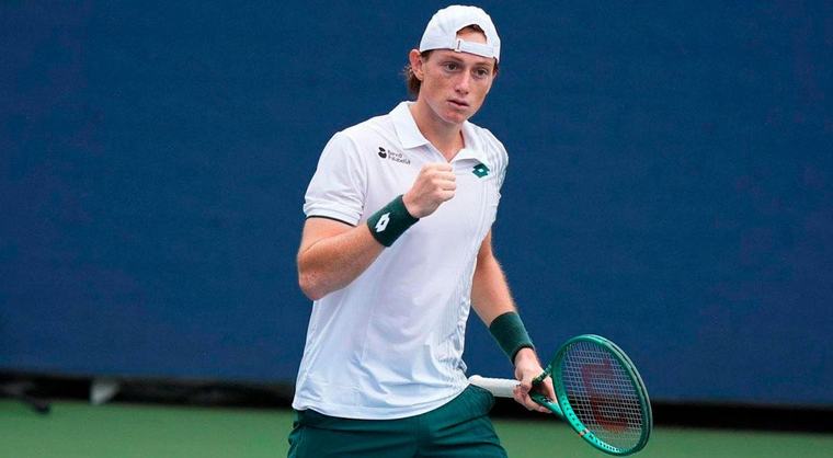 Ignacio Buse debutó en el US Open 2026 con victoria sobre Marcos Giron