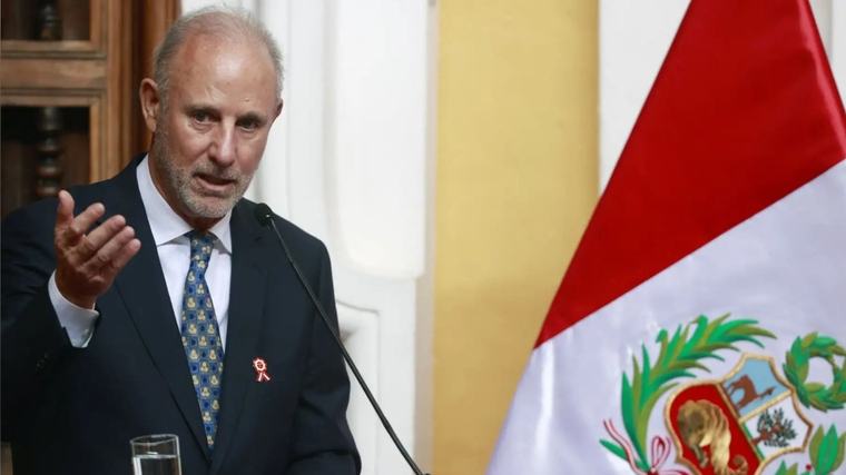 Confiep respalda postulación de Javier González-Olaechea como director general de la OIT