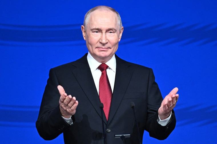 Putin ordena suspender tres días los ataques a Kiev tras llegada de emisarios de Estados Unidos
