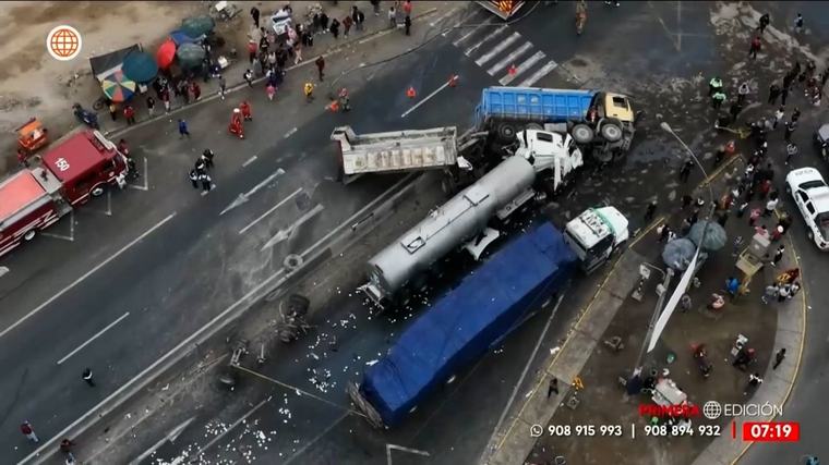 Panamericana Norte: choque múltiple entre camión y varios vehículos deja un muerto y heridos de gravedad en Puente Piedra